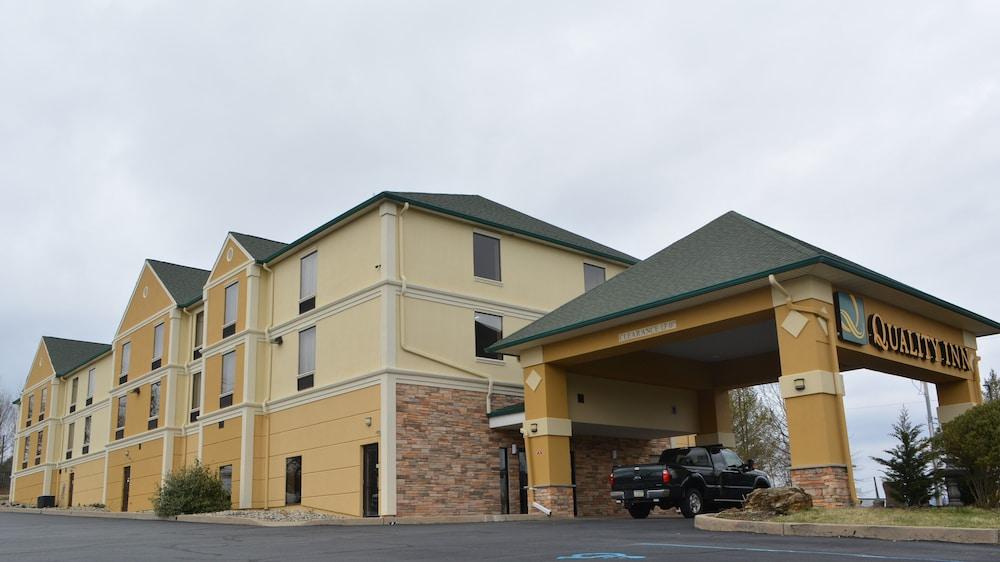 Quality Inn Hackettstown - Long Valley Екстериор снимка